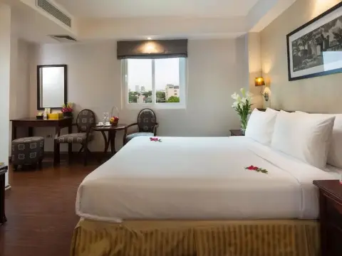 Rising Dragon Haven - Photo 4