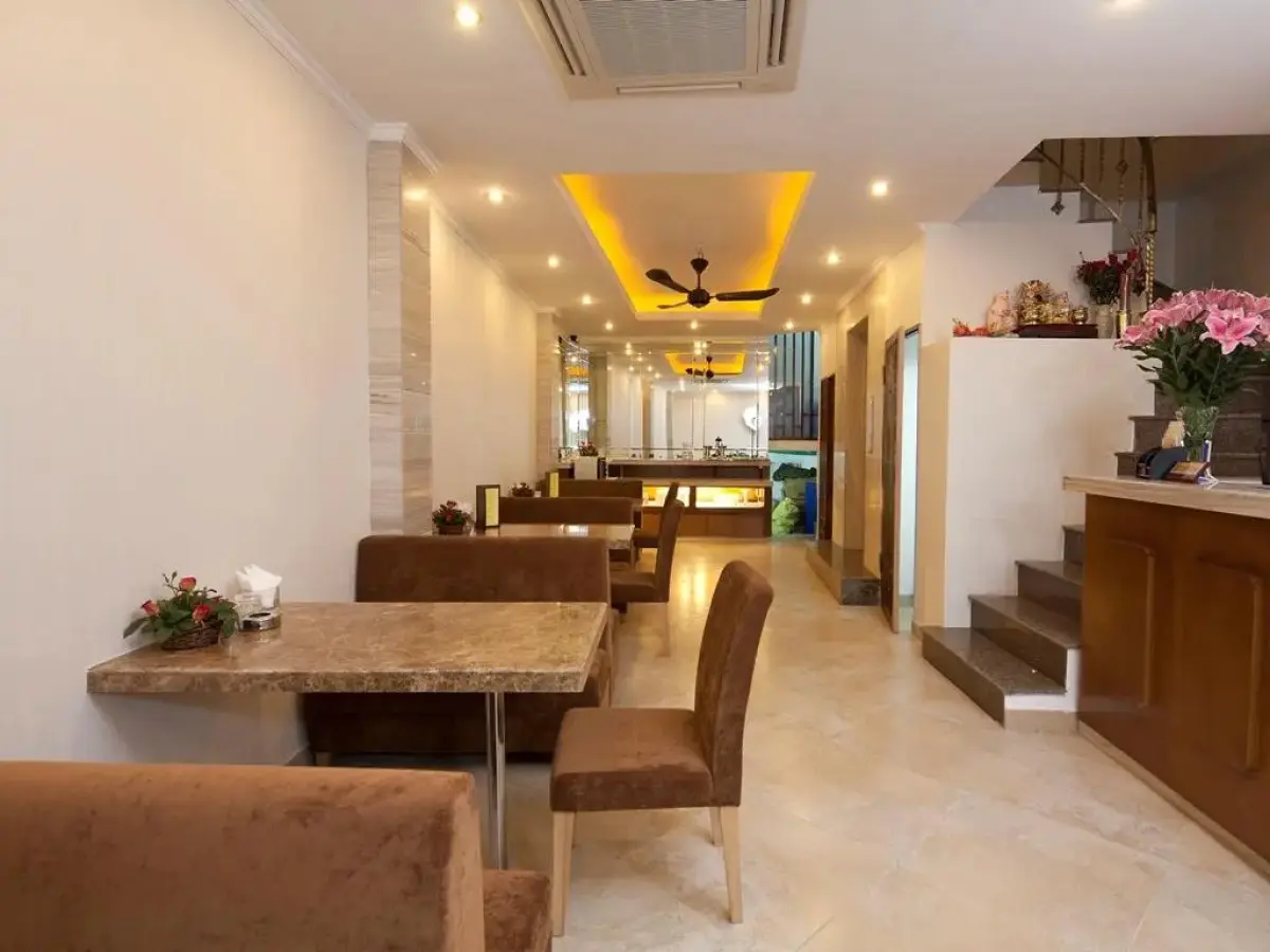 Rising Dragon Villa Hotel