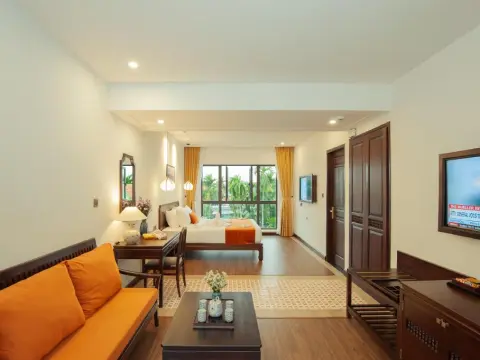 Roxana River Villa - Photo 1