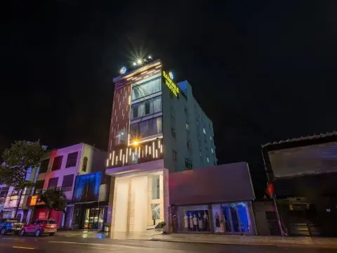 Sandals Hotel - Photo 1