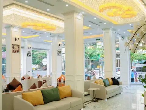 SC Luxury Hotel - Photo 4