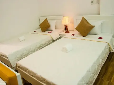 Sunshine Hostel Hue - Photo 4