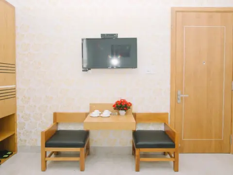 Tan Hoang Long Hotel - Photo 2