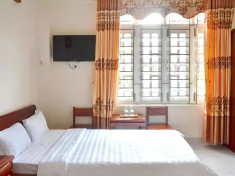 Thanh Tung Hotel - Photo 2