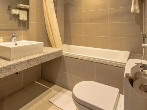 The Dragons Host Parkside - Photo 2