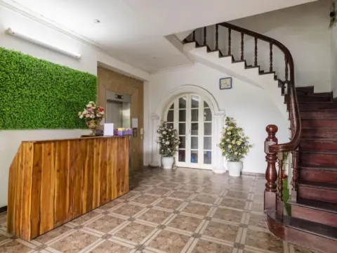 Thu Do Vang 12 Hotel by OYO Rooms - Photo 1