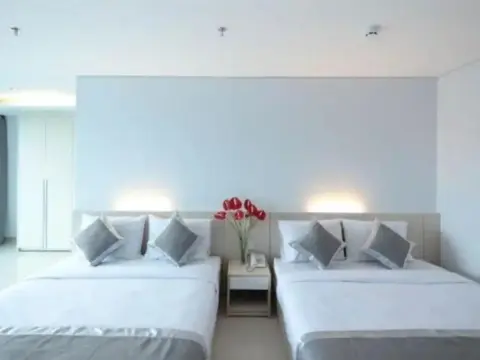 Tristar Hotel - Photo 4
