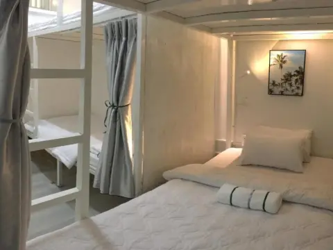 Tuis Home - Hostel - Foto 1