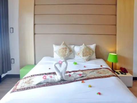 Vinh Hung 2 City Hotel - Photo 1