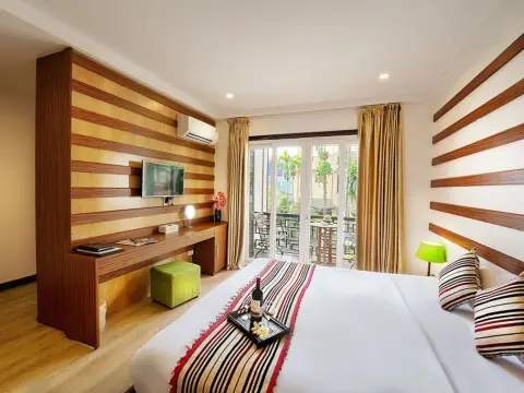 Vinh Hung 2 City Hotel - Photo 4