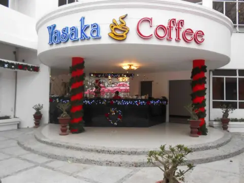 Yasaka Huong Sen Restaurant & Hotel - Photo 1