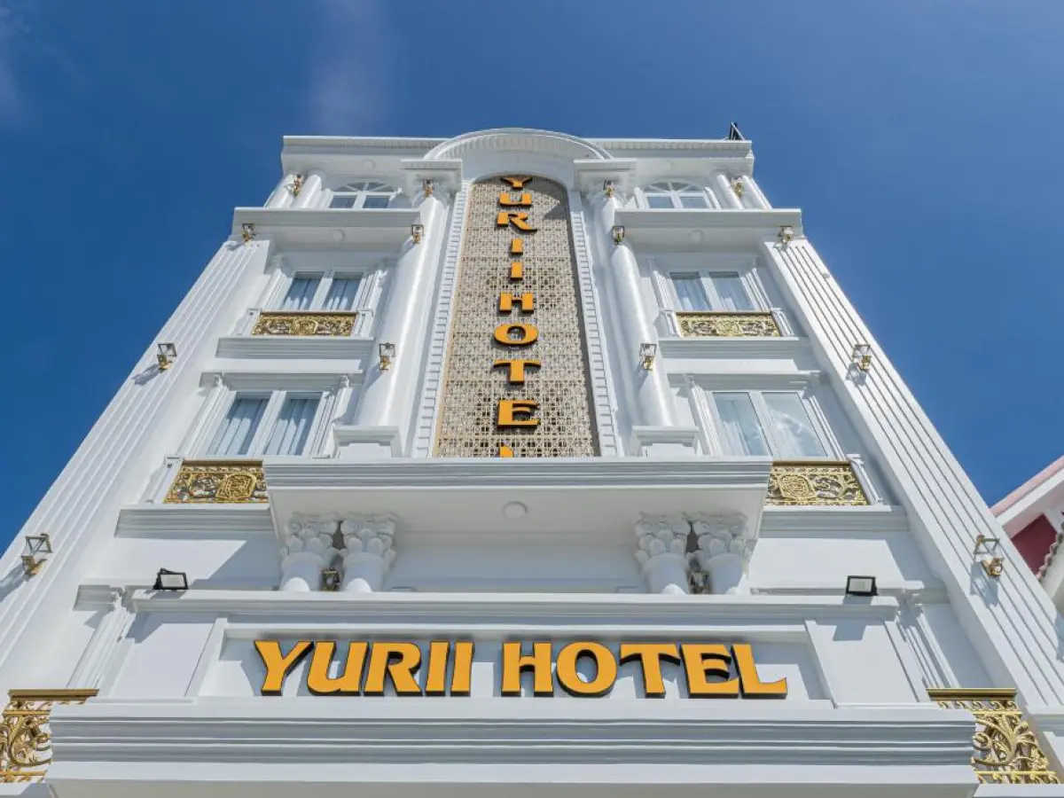 Yurii Hotel