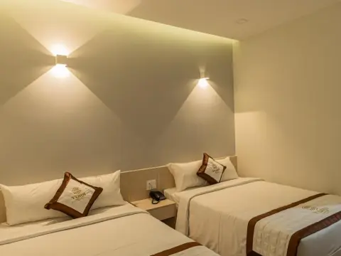 Yurii Hotel - Photo 4