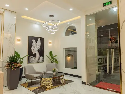 Yurii Hotel - Photo 2